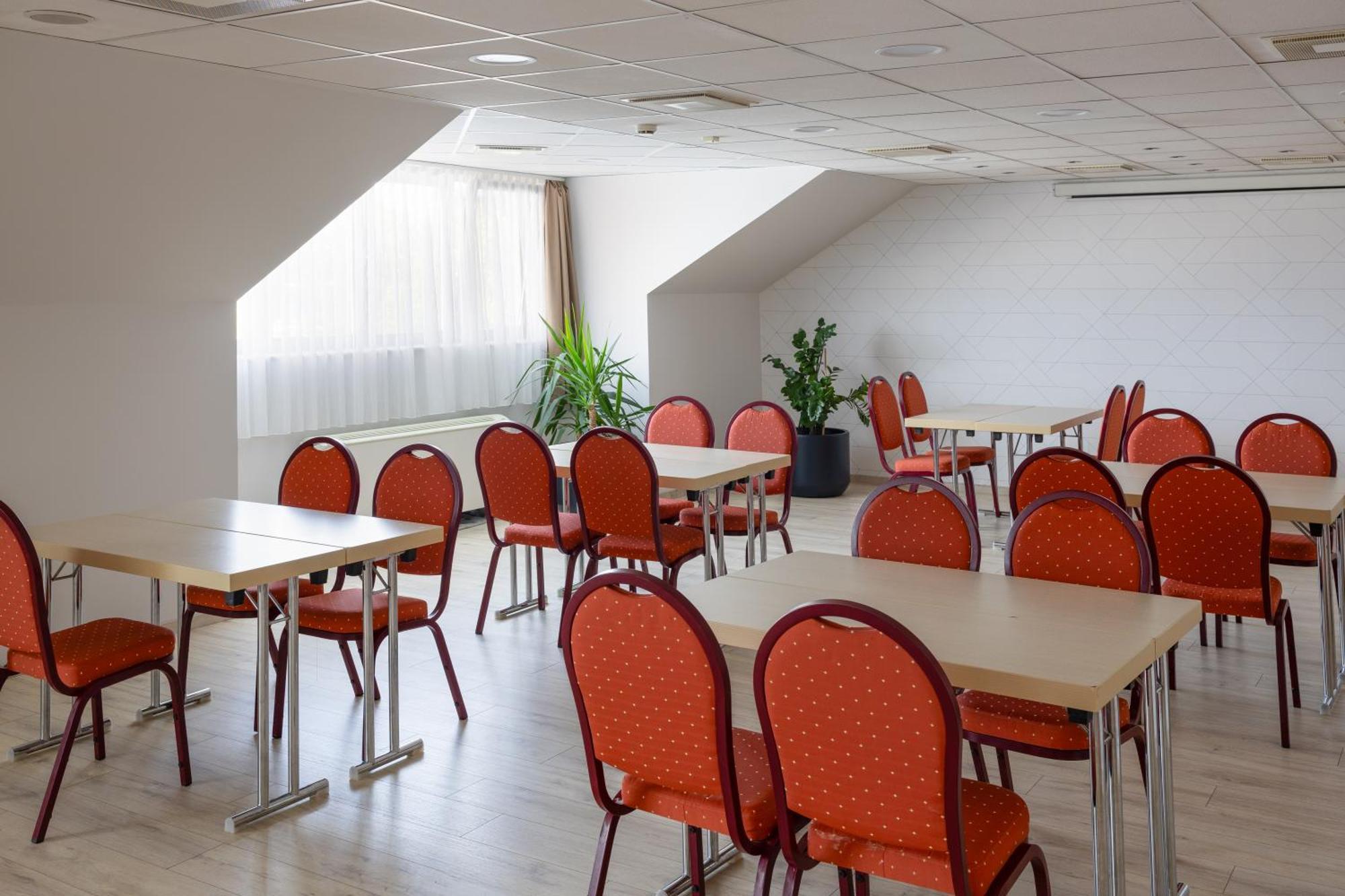 Vitalmed Hotel Sárvár Exterior foto